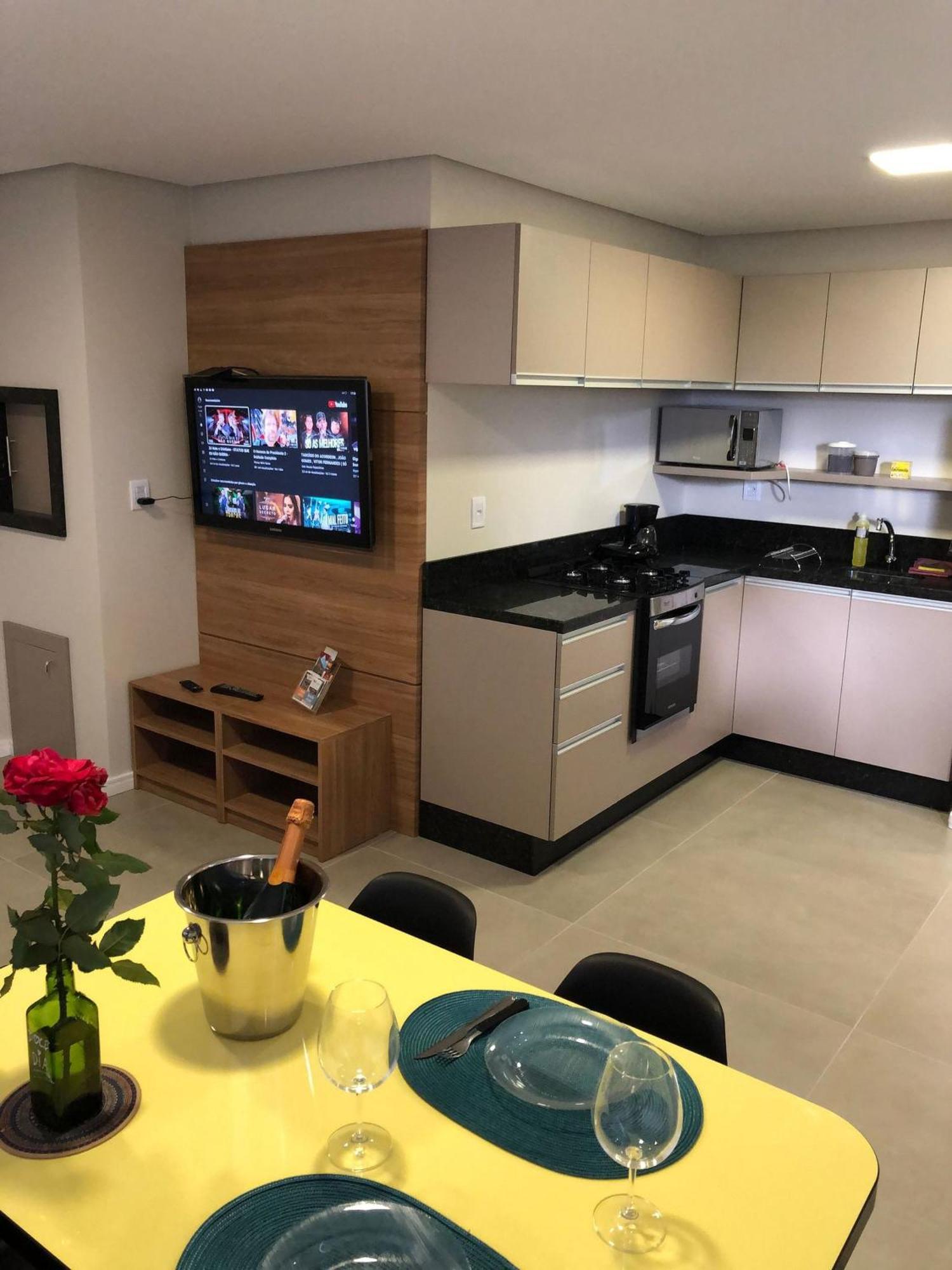 Dallas Apartamentos Na Via Gastronomica-Estacionamento-Amplos E Equipados-Wifi Bento Goncalves Bagian luar foto