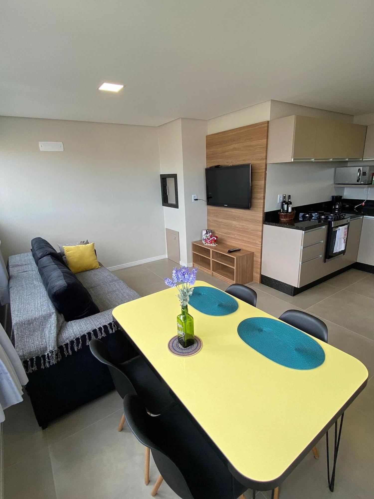 Dallas Apartamentos Na Via Gastronomica-Estacionamento-Amplos E Equipados-Wifi Bento Goncalves Bagian luar foto