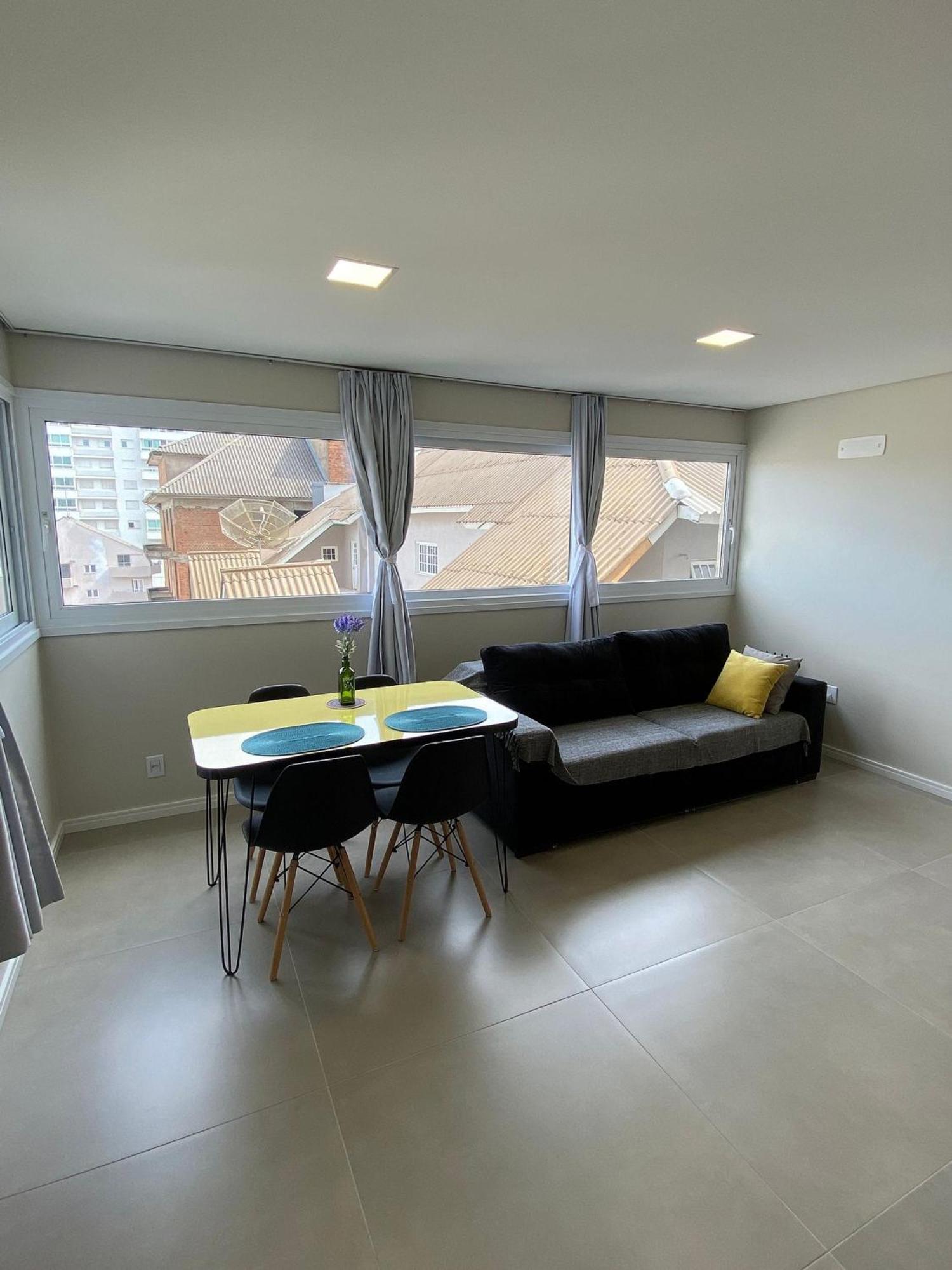Dallas Apartamentos Na Via Gastronomica-Estacionamento-Amplos E Equipados-Wifi Bento Goncalves Bagian luar foto
