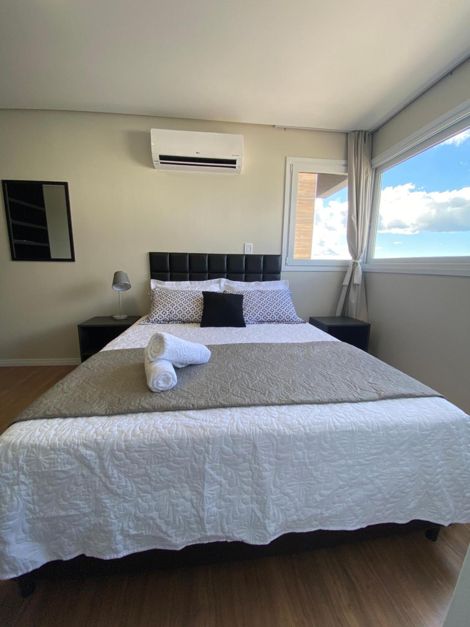 Dallas Apartamentos Na Via Gastronomica-Estacionamento-Amplos E Equipados-Wifi Bento Goncalves Bagian luar foto